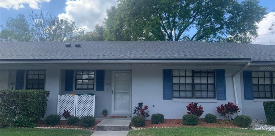 Villa ou maison à Eustis, Floride 2 chambres, 94.48 m2 № 2393407