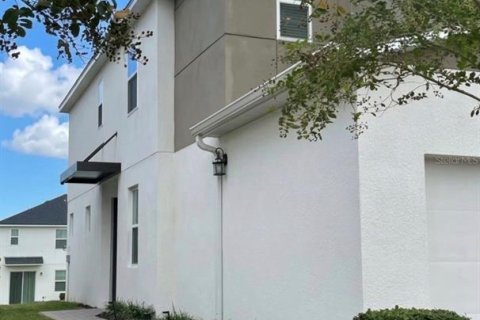 Touwnhouse à vendre à Kissimmee, Floride: 3 chambres, 158.31 m2 № 2414099 - photo 2