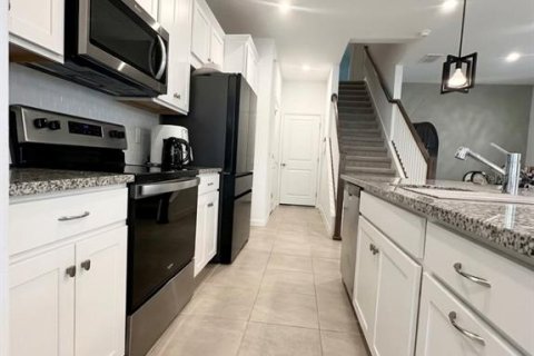 Touwnhouse à vendre à Kissimmee, Floride: 3 chambres, 158.31 m2 № 2414099 - photo 8