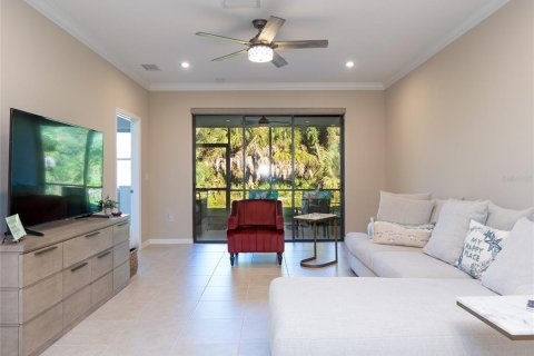 Condo in Sarasota, Florida, 2 bedrooms  № 2345659 - photo 5