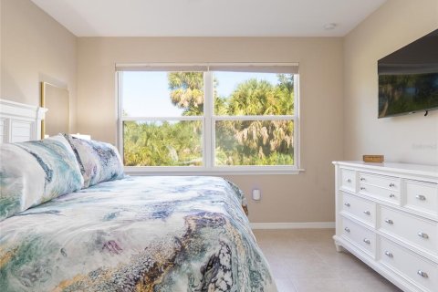 Condo in Sarasota, Florida, 2 bedrooms  № 2345659 - photo 24