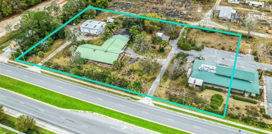 Immobilier commercial à Fruitland Park, Floride № 1053240