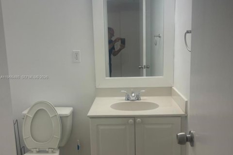 Condominio en venta en Sunny Isles Beach, Florida, 1 dormitorio, 92.9 m2 № 2057876 - foto 13