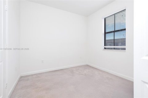 Купить таунхаус в Хомстед, Флорида 3 спальни, 129.41м2, № 1968795 - фото 18