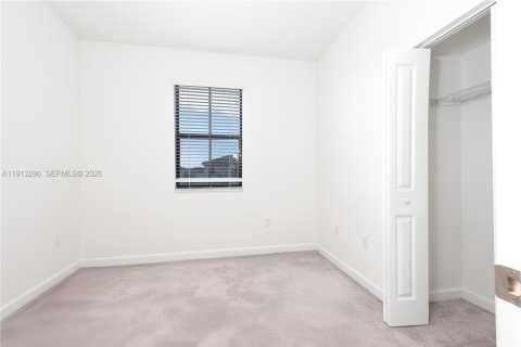 Купить таунхаус в Хомстед, Флорида 3 спальни, 129.41м2, № 1968795 - фото 16