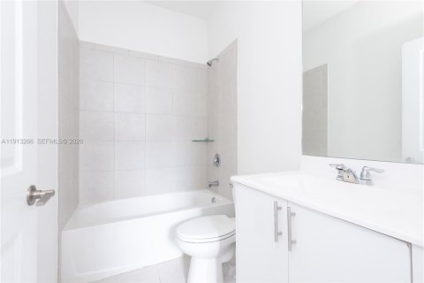 Купить таунхаус в Хомстед, Флорида 3 спальни, 129.41м2, № 1968795 - фото 23