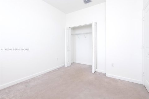 Купить таунхаус в Хомстед, Флорида 3 спальни, 129.41м2, № 1968795 - фото 21