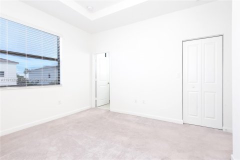 Купить таунхаус в Хомстед, Флорида 3 спальни, 129.41м2, № 1968795 - фото 25