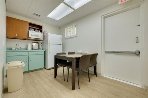 Propiedad comercial en alquiler en Clearwater, Florida № 1856656 - foto 25