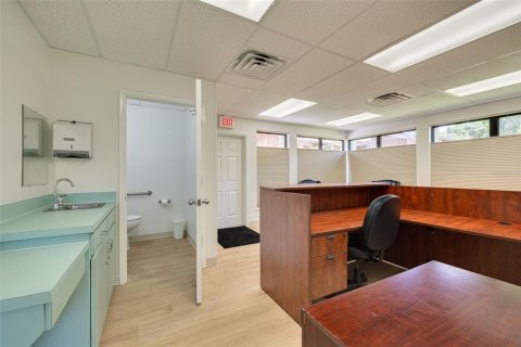 Propiedad comercial en alquiler en Clearwater, Florida № 1856656 - foto 22