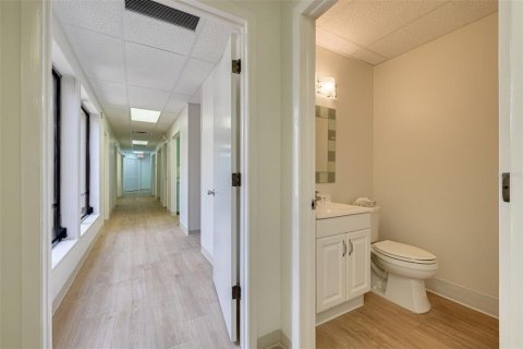 Propiedad comercial en alquiler en Clearwater, Florida № 1856656 - foto 12