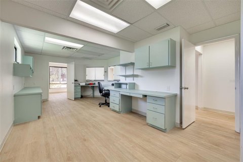 Propiedad comercial en alquiler en Clearwater, Florida № 1856656 - foto 9
