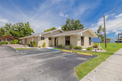 Propiedad comercial en alquiler en Clearwater, Florida № 1856656 - foto 1