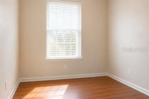 Condo in Orlando, Florida, 3 bedrooms  № 2221526 - photo 19