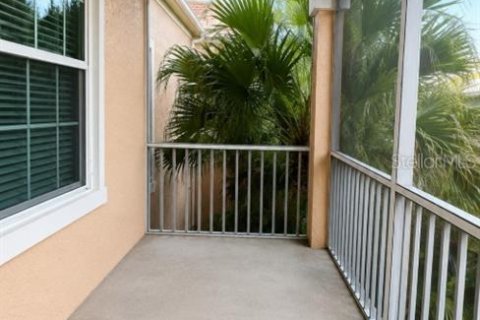 Condo in Orlando, Florida, 3 bedrooms  № 2221526 - photo 12