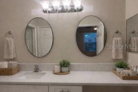 Condo in Orlando, Florida, 3 bedrooms  № 2221526 - photo 22