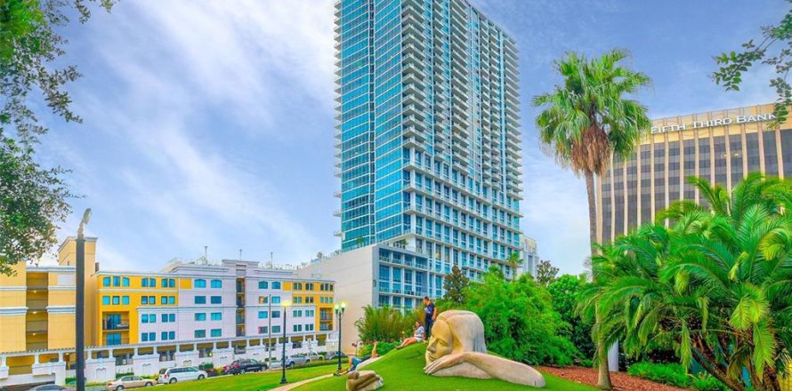 Condo à Orlando, Floride, 2 chambres  № 2224890