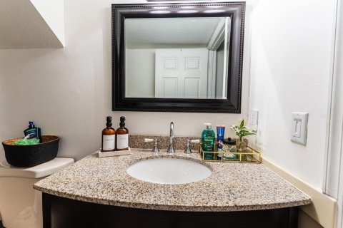 Townhouse in Boynton Beach, Florida 3 bedrooms, 212.19 sq.m. № 2146229 - photo 8