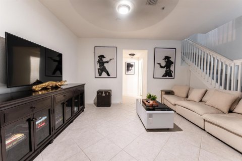Townhouse in Boynton Beach, Florida 3 bedrooms, 212.19 sq.m. № 2146229 - photo 5