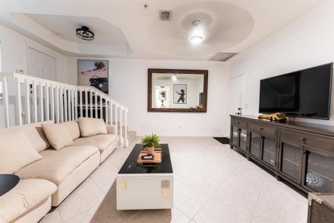 Townhouse in Boynton Beach, Florida 3 bedrooms, 212.19 sq.m. № 2146229 - photo 6