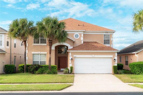 Casa en Kissimmee, Florida 7 dormitorios, 308.53 m2 № 2125650