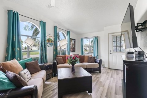 Villa ou maison à vendre à The Villages, Floride: 2 chambres, 144.74 m2 № 1737253 - photo 15