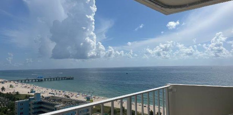 Condominio en Pompano Beach, Florida, 2 dormitorios № 2174184