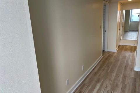 Condominio en venta en Pompano Beach, Florida, 2 dormitorios, 99.78 m2 № 2174184 - foto 11