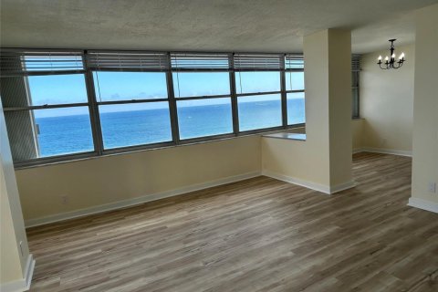 Condominio en venta en Pompano Beach, Florida, 2 dormitorios, 99.78 m2 № 2174184 - foto 2