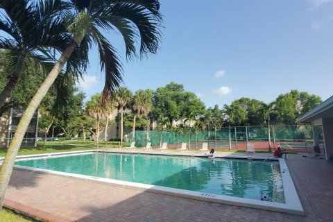 Condominio en venta en Coral Springs, Florida, 2 dormitorios, 91.97 m2 № 2187551 - foto 4
