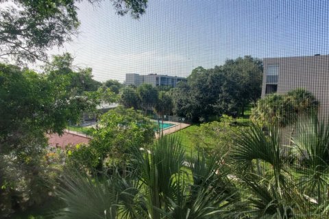 Condominio en venta en Coral Springs, Florida, 2 dormitorios, 91.97 m2 № 2187551 - foto 18