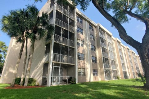 Condominio en venta en Coral Springs, Florida, 2 dormitorios, 91.97 m2 № 2187551 - foto 3