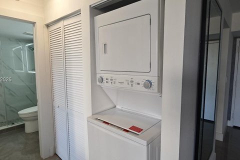 Condominio en venta en Aventura, Florida, 2 dormitorios, 98.94 m2 № 2339885 - foto 20