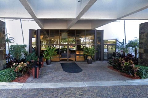 Condominio en venta en Aventura, Florida, 2 dormitorios, 98.94 m2 № 2339885 - foto 21