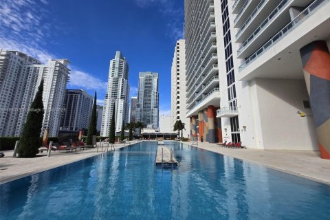 Condominio en venta en Miami, Florida, 2 dormitorios, 122.82 m2 № 1962672 - foto 27