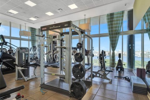 Condominio en venta en Miami, Florida, 2 dormitorios, 122.82 m2 № 1962672 - foto 22