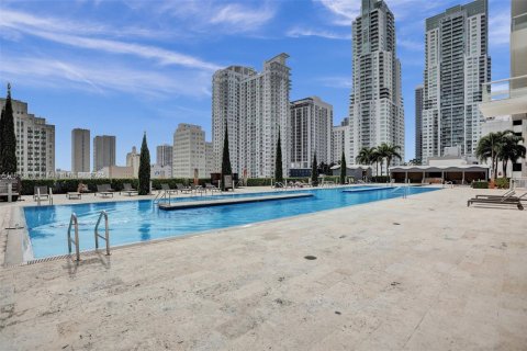 Condominio en venta en Miami, Florida, 2 dormitorios, 122.82 m2 № 1962672 - foto 23