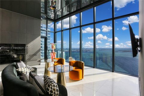 Copropriété à vendre à Miami, Floride: 4 chambres, 469.16 m2 № 1694880 - photo 6