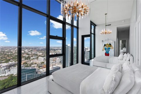 Copropriété à vendre à Miami, Floride: 4 chambres, 469.16 m2 № 1694880 - photo 16