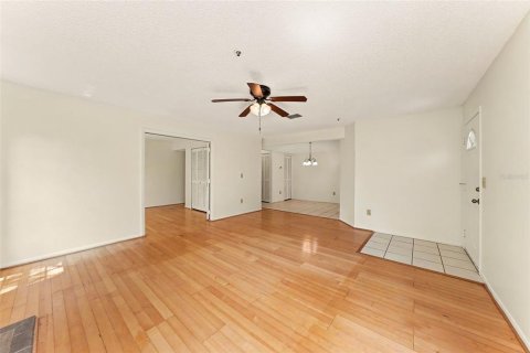 Condo in Tampa, Florida, 3 bedrooms № 2197780 - photo 8