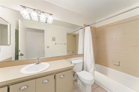 Condo in Tampa, Florida, 3 bedrooms № 2197780 - photo 7