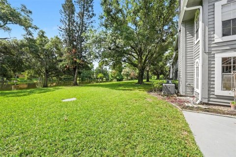 Condo in Tampa, Florida, 3 bedrooms № 2197780 - photo 26