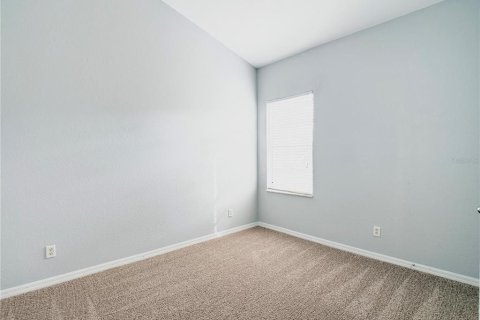 House in Haines City, Florida 4 bedrooms, 193.05 sq.m. № 2314389 - photo 25