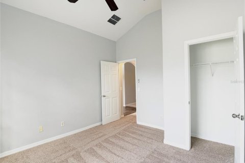House in Haines City, Florida 4 bedrooms, 193.05 sq.m. № 2314389 - photo 23