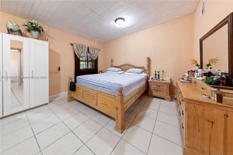 Commercial property in Miami, Florida № 1936309 - photo 26