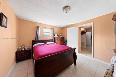 Commercial property in Miami, Florida № 1936309 - photo 25