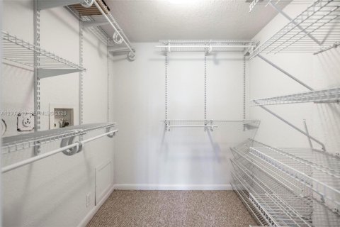 Condo in Pompano Beach, Florida, 2 bedrooms  № 2068391 - photo 7