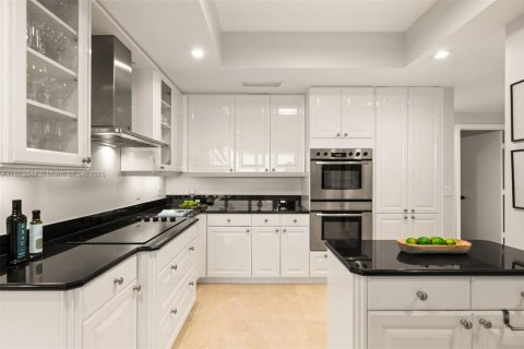 Copropriété à louer à Aventura, Floride: 3 chambres, 246.84 m2 № 1898335 - photo 11