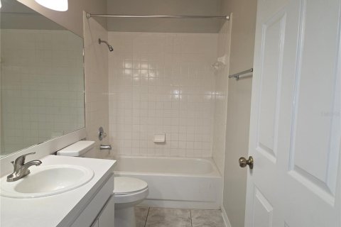 Casa en alquiler en Valrico, Florida, 4 dormitorios, 210.8 m2 № 1918473 - foto 7