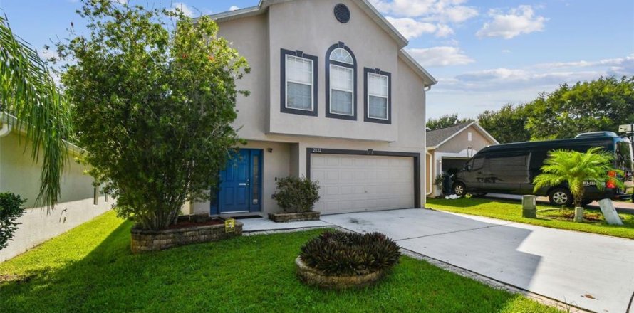 Casa en Land O' Lakes, Florida 4 dormitorios, 175.77 m2 № 1918179